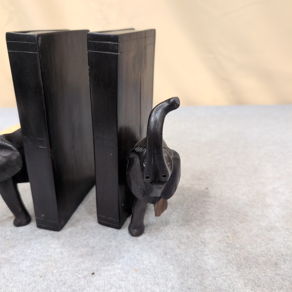 Vintage Hand Carved Wooden Elephant Bookends Dark Wood Broken Leg - Picture 5 of 6